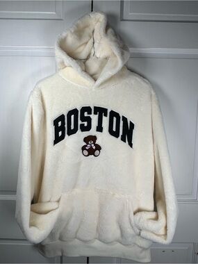 NWOT Faded Rose Cream Faux Fur Hoodie “Boston Teddy Bear with Heart” Size Small